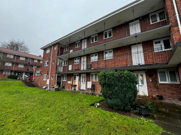 1 Bedroom Flat To Rent In Merridale Road, Merridale, Wolverhampton, WV3