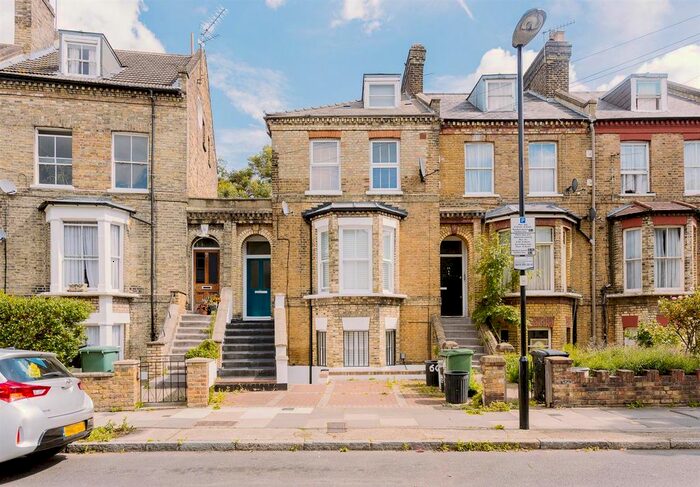 2 Bedroom Flat To Rent In Regina Road, London, N4