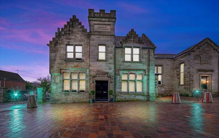 2 Bedroom Town House For Sale In Town Hall Apartments, High Street, Kinross, KY13