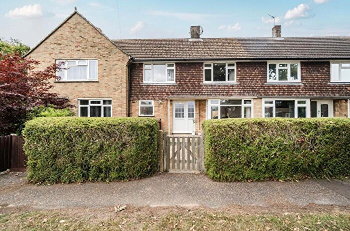 2 Bedroom Terraced House For Sale In Barton Road, Chichester, PO19