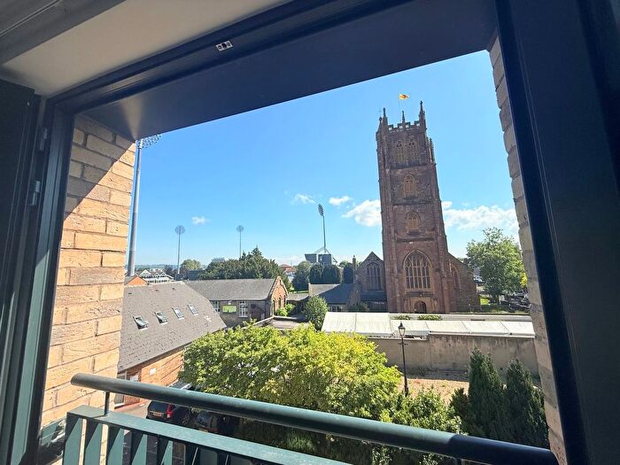 1 Bedroom Flat To Rent In Coal Orchard, Taunton, TA1