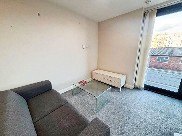 1 Bedroom Flat To Rent In Skinner Lane, Leeds, Uk, LS7