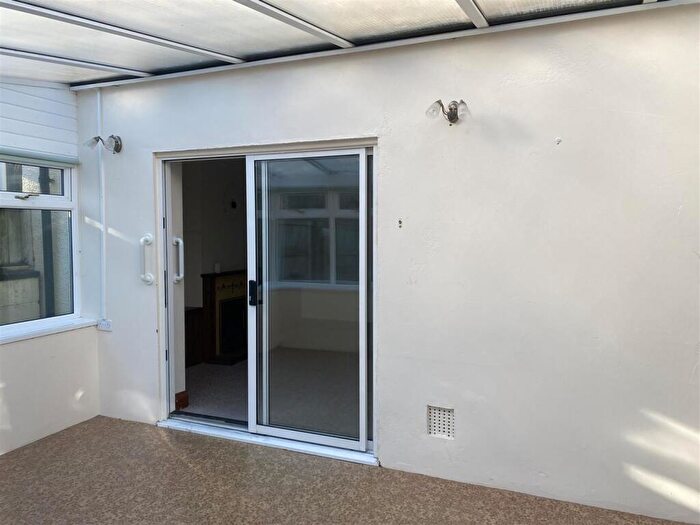 3 Bedroom Terraced House For Sale In Maes Ingli, Newport, SA42