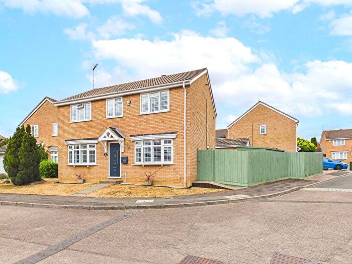 4 Bedroom Detached House For Sale In Keats Drive, Towcester, NN12