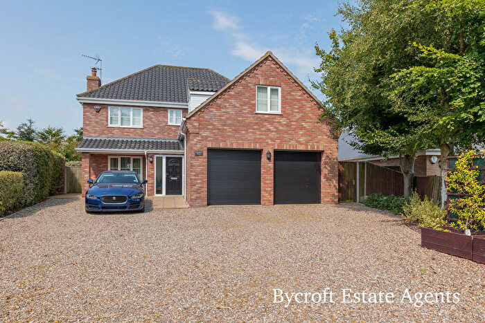 4 Bedroom Detached House For Sale In Main Road, Filby, NR29