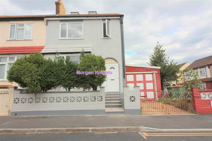 7 Bedroom End Of Terrace House To Rent In Stokes Road, East Ham, E6