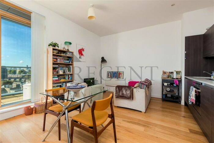 1 Bedroom Apartment To Rent In Crampton Street, London, SE17