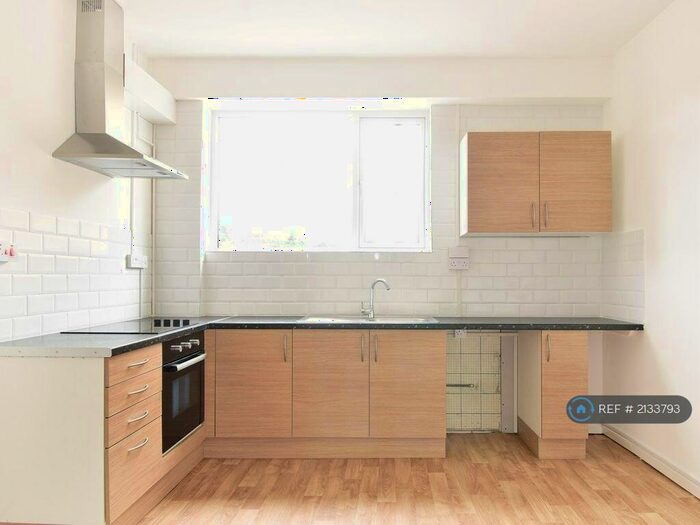 1 Bedroom Flat To Rent In Bridge Street, Penygroes, Llanelli, SA14