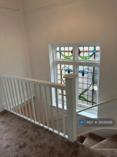 4 Bedroom Semi-Detached House To Rent In Hanover Road, London, NW10