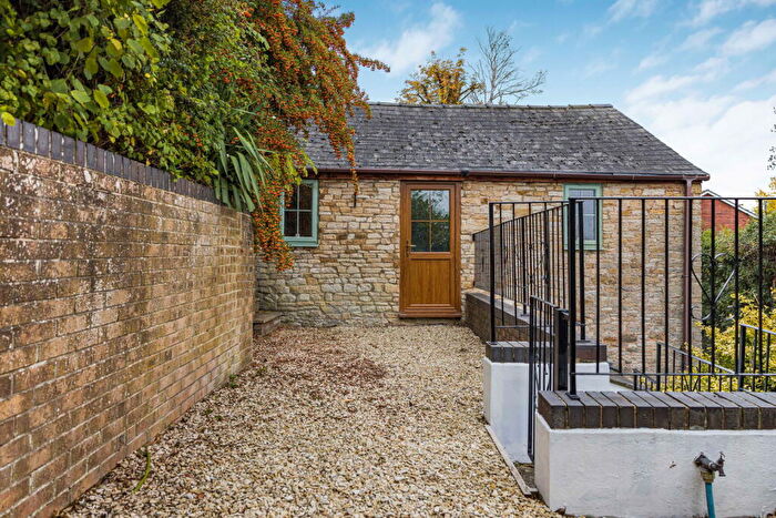 3 Bedroom Cottage For Sale In The Coach House, Culver Street, Newent, GL18