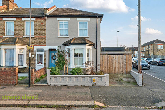 2 Bedroom End Of Terrace House For Sale In Burlington Road, Thornton Heath, CR7