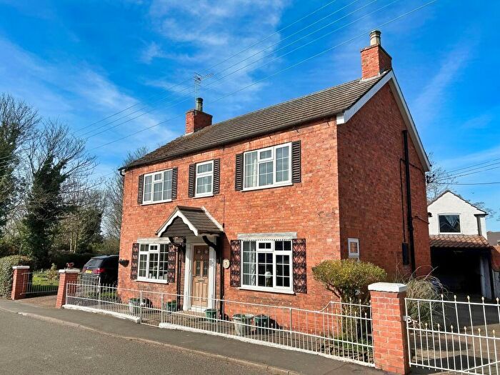 4 Bedroom Detached House For Sale In Fleets Road, Sturton By Stow, LN1