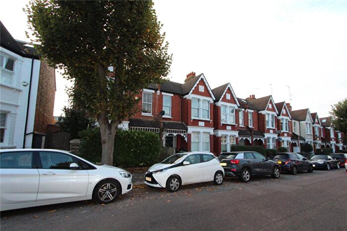 2 Bedroom Apartment To Rent In Princes Avenue, London, N22