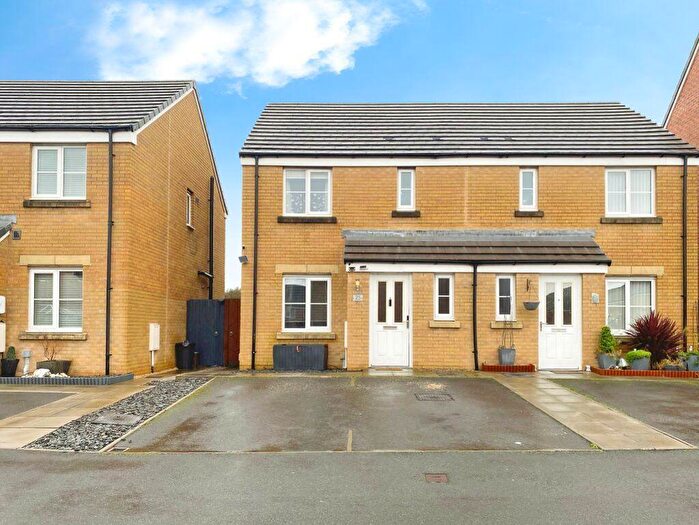 3 Bedroom House To Rent In Ffordd Cadfan, Bridgend, CF31