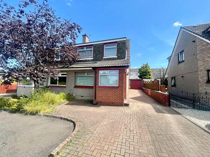3 Bedroom Semi-Detached Villa For Sale In Cromarty Road, Airdrie, ML6