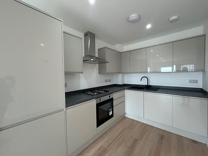 1 Bedroom Apartment To Rent In High Road, Chadwell Heath, RM6