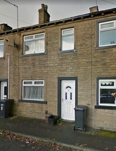 2 Bedroom Property To Rent In Greens Square, Pellon, Halifax HX2