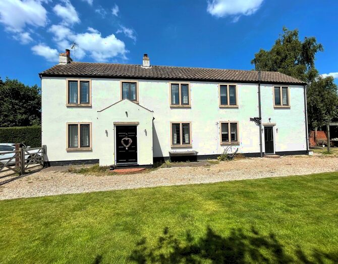 3 Bedroom Property For Sale In Back Lane, Misson, Doncaster, DN10