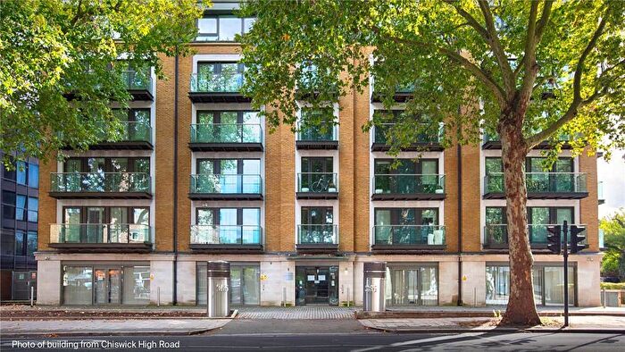 1 Bedroom Flat For Sale In Chiswick High Road, London, W4