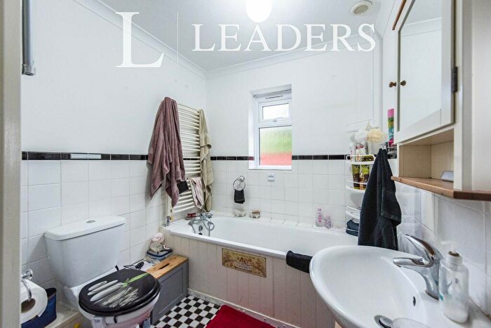 2 Bedroom Detached House To Rent In Park Road, Bury St. Edmunds, IP33