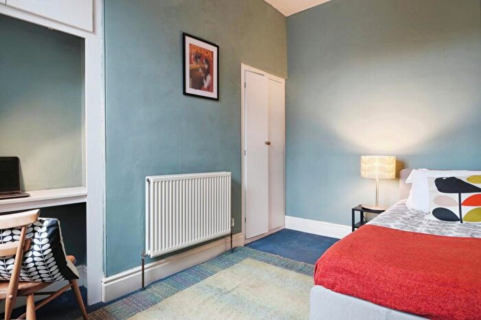 3 Bedroom End Of Terrace House For Sale In De Grey Street, Hull, HU5