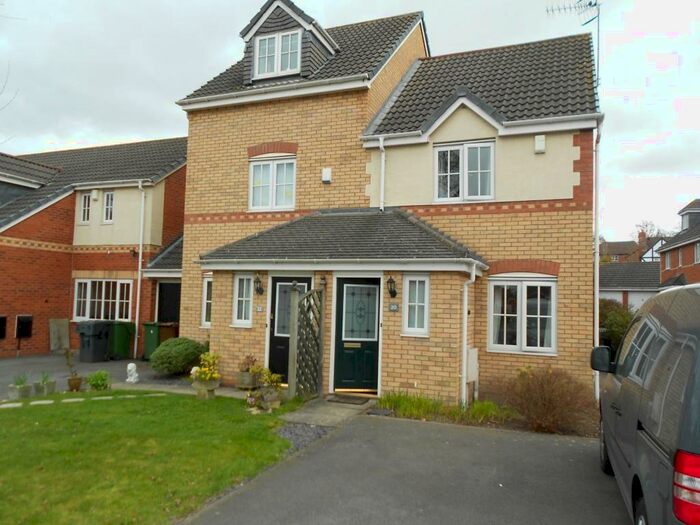 2 Bedroom Semi-Detached House To Rent In Kentmere Road, Oakalls, Bromsgrove, Worcestershire, B60