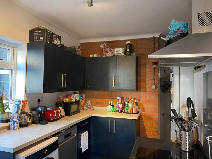 4 Bedroom Semi-Detached House To Rent In ( Bed) Hawksworth Road, West Bridgford, NG2