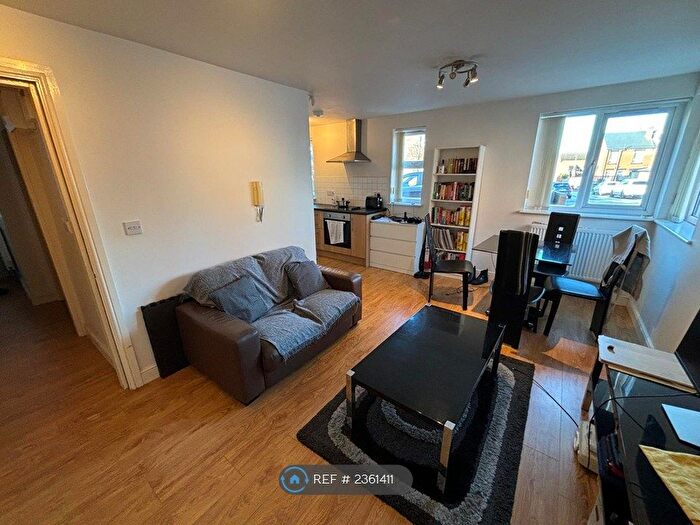 1 Bedroom Flat To Rent In Newland House, Leeds, LS6