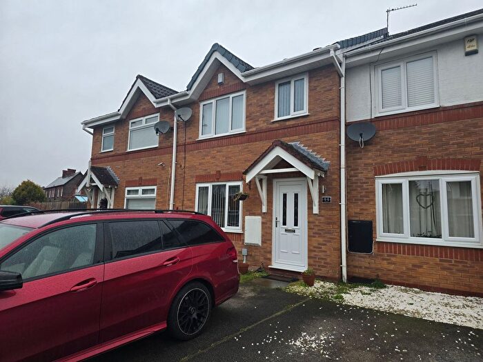 3 Bedroom Semi Detached House To Rent In Leagate, Liverpool, L10