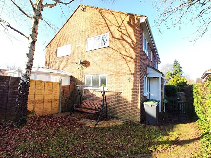 1 Bedroom Semi Detached House To Rent In Spruce Avenue, Waterlooville, PO7