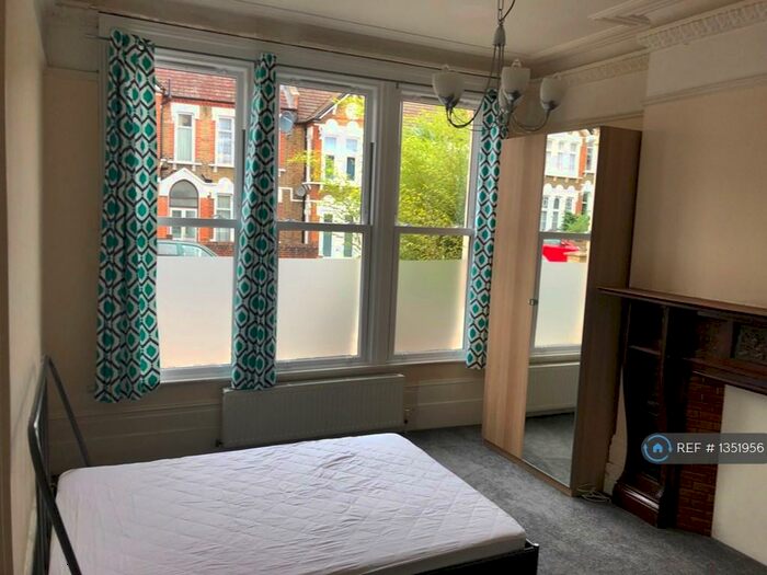 7 Bedroom Terraced House To Rent In Shell Road, London, SE13