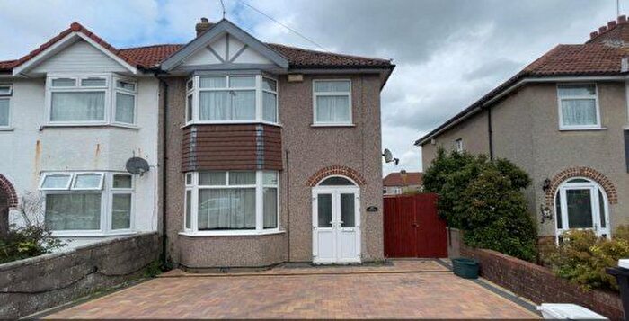 4 Bedroom Detached House To Rent In Mackie Grove, Bristol, South Gloucestershire, BS34