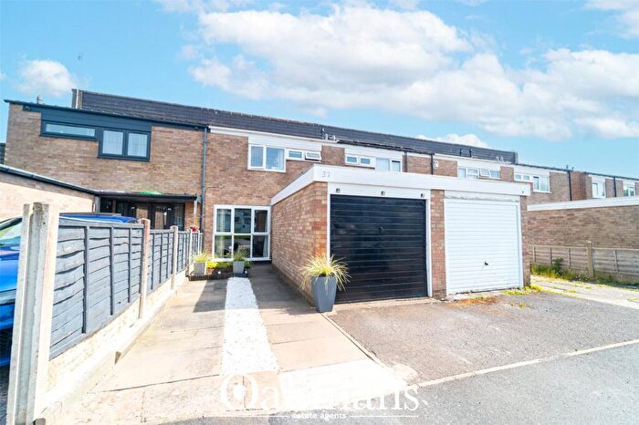 3 Bedroom Terraced House For Sale In Tibbats Close, Birmingham, West Midlands, B32