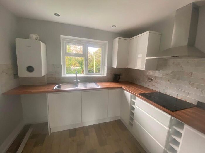 1 Bedroom Flat To Rent In Carlton Avenue, Stourbridge, DY9