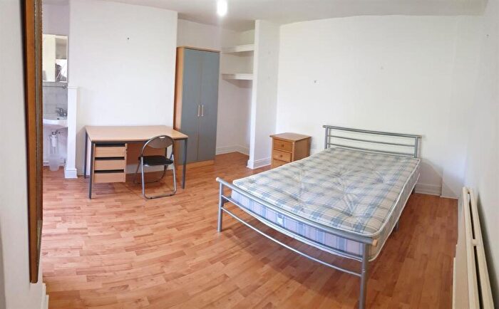 10 Bedroom House To Rent In Parsonage Road, Manchester, M20