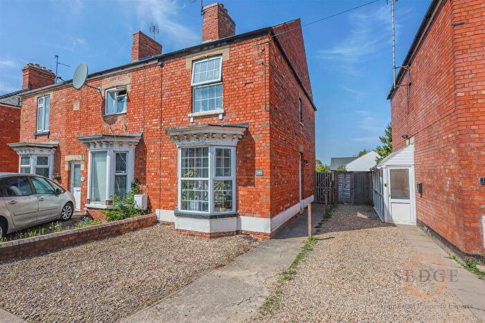 2 Bedroom End Of Terrace House For Sale In Winsover Road, Spalding, PE11