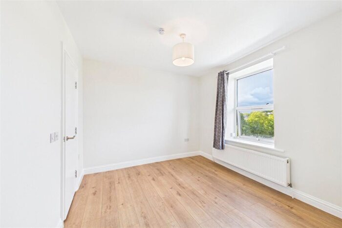 1 Bedroom Flat To Rent In Nelson Street, Aldershot, Hampshire, GU11
