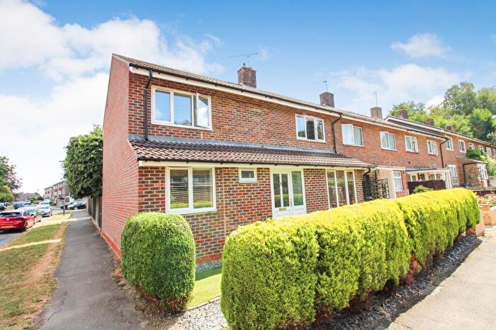 4 Bedroom End Of Terrace House For Sale In Rillside, Crawley, West Sussex., RH10