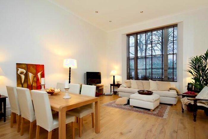 1 Bedroom Flat To Rent In Hyde Park Square, Hyde Park, London, W2