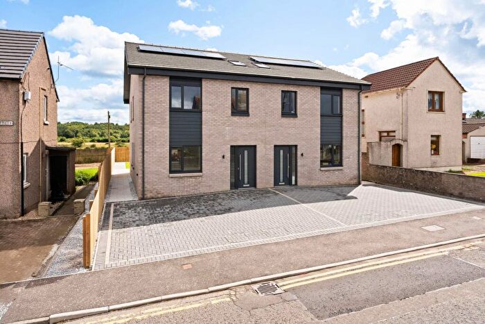 4 Bedroom Semi-Detached House For Sale In Main Street, Shieldhill, FK1