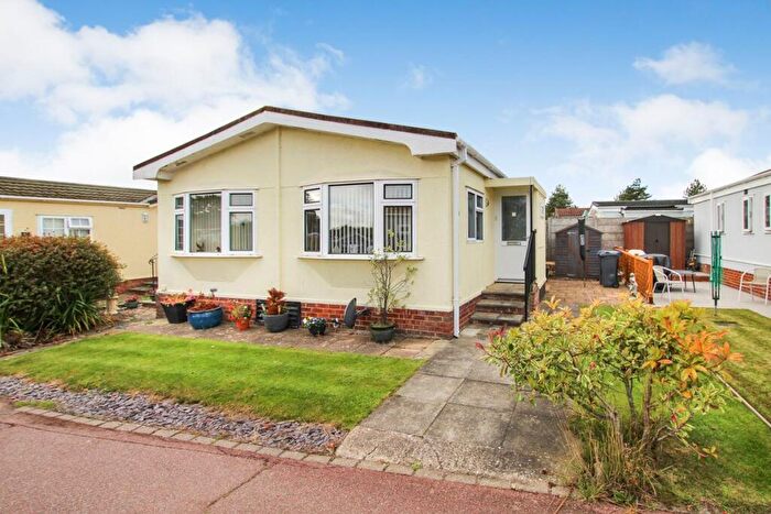 2 Bedroom Bungalow For Sale In Bluebell Woods Park, Broad Oak, Canterbury, CT2