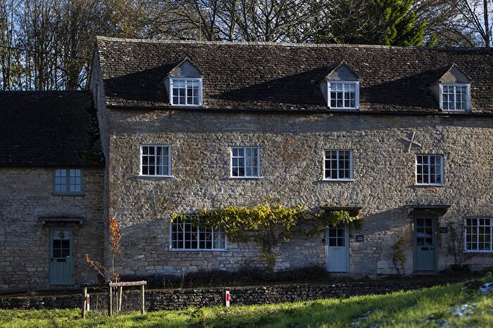 3 Bedroom Cottage For Sale In Little Barrington Burford, Oxfordshire, OX18
