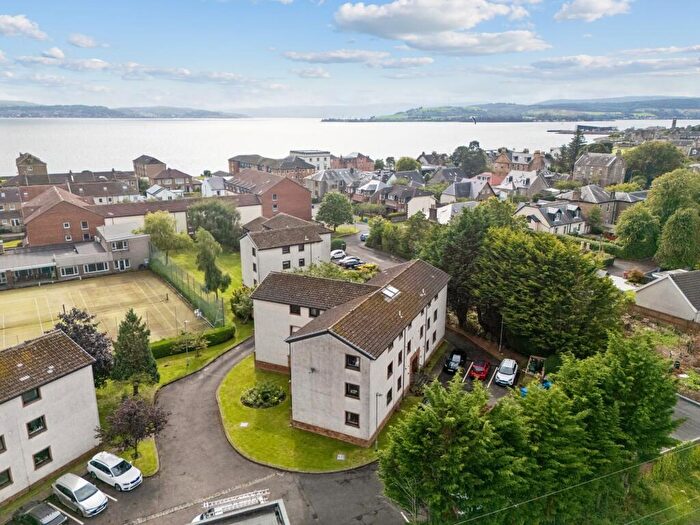 2 Bedroom Flat For Sale In Rosedale Gardens, Helensburgh, G84