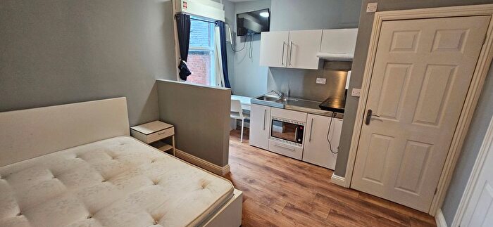 1 Bedroom Property To Rent In Bearwood Road, Smethwick, B66