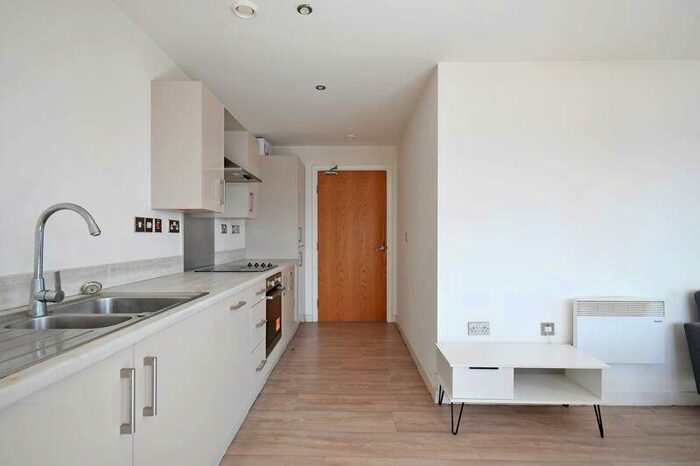 2 Bedroom Apartment To Rent In The Gateway, Sheffield, S2