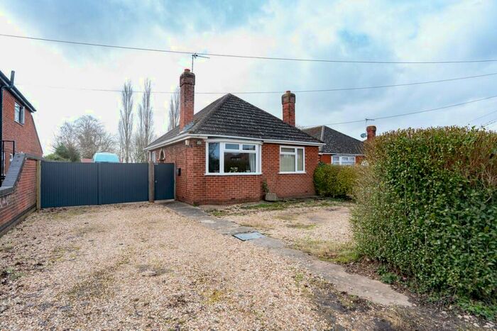 2 Bedroom Detached Bungalow For Sale In Punchbowl Lane, Boston, PE21