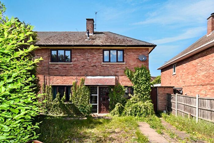 3 Bedroom Semi Detached House For Sale In Poplar Road, Loughborough, Leicestershire, LE11