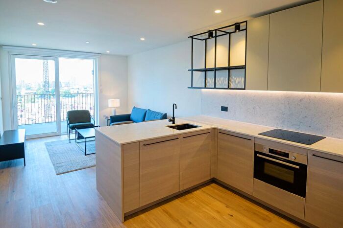 1 Bedroom Apartment To Rent In Hemlock Street, Barnacle House, E14
