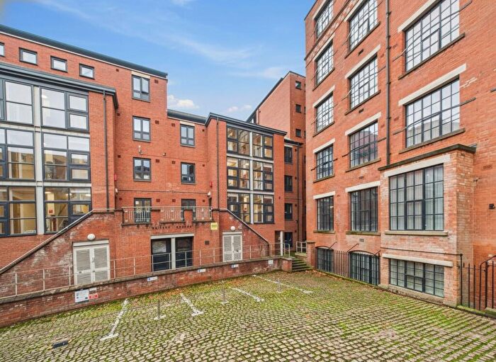 1 Bedroom Flat To Rent In Trivett Square, Nottingham, NG1