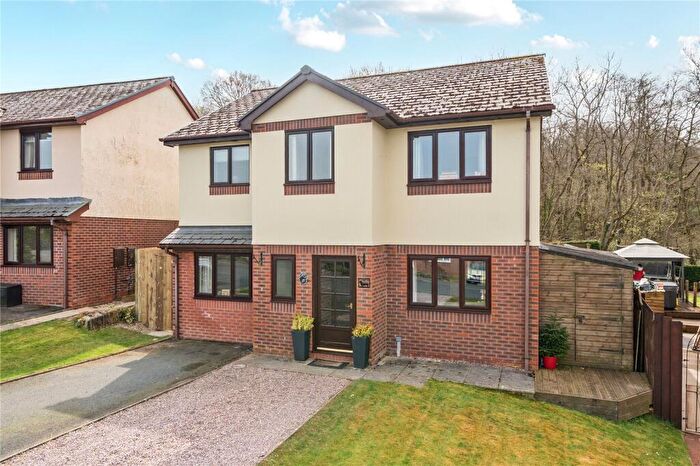 4 Bedroom Detached House For Sale In Gorse Farm Estate, Llandrindod Wells, Powys, LD1
